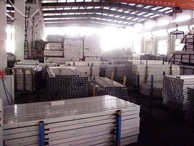 江苏鼎飞太阳能科技 深耕光伏建筑一体化，引领新型建材智造新篇章